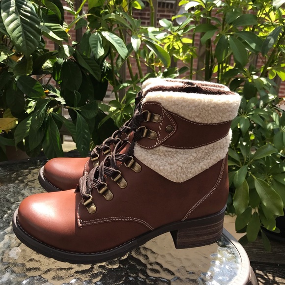 Eastland Shoes Eastland Womens Frankie Laceup Boot Size 85 Poshmark